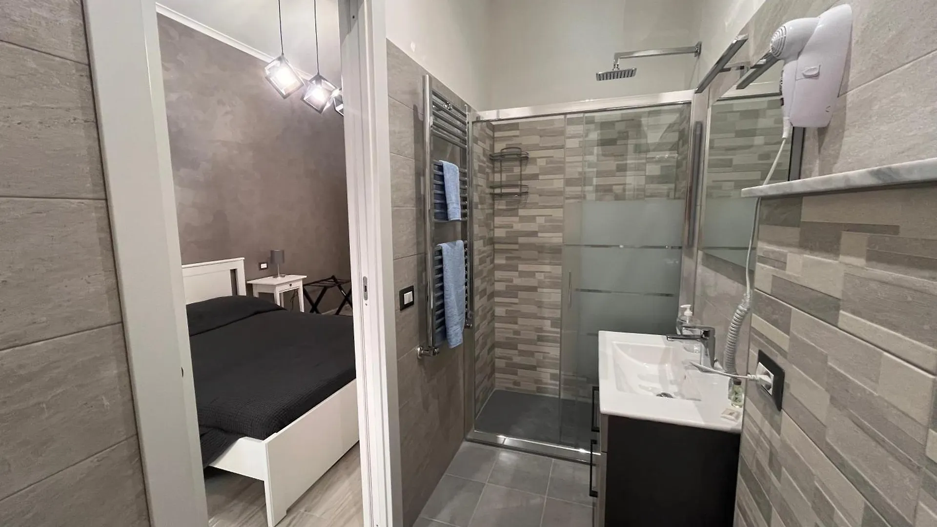 A Casa Di Pina - Roma St Peter Hotel 0*, Rome Italy